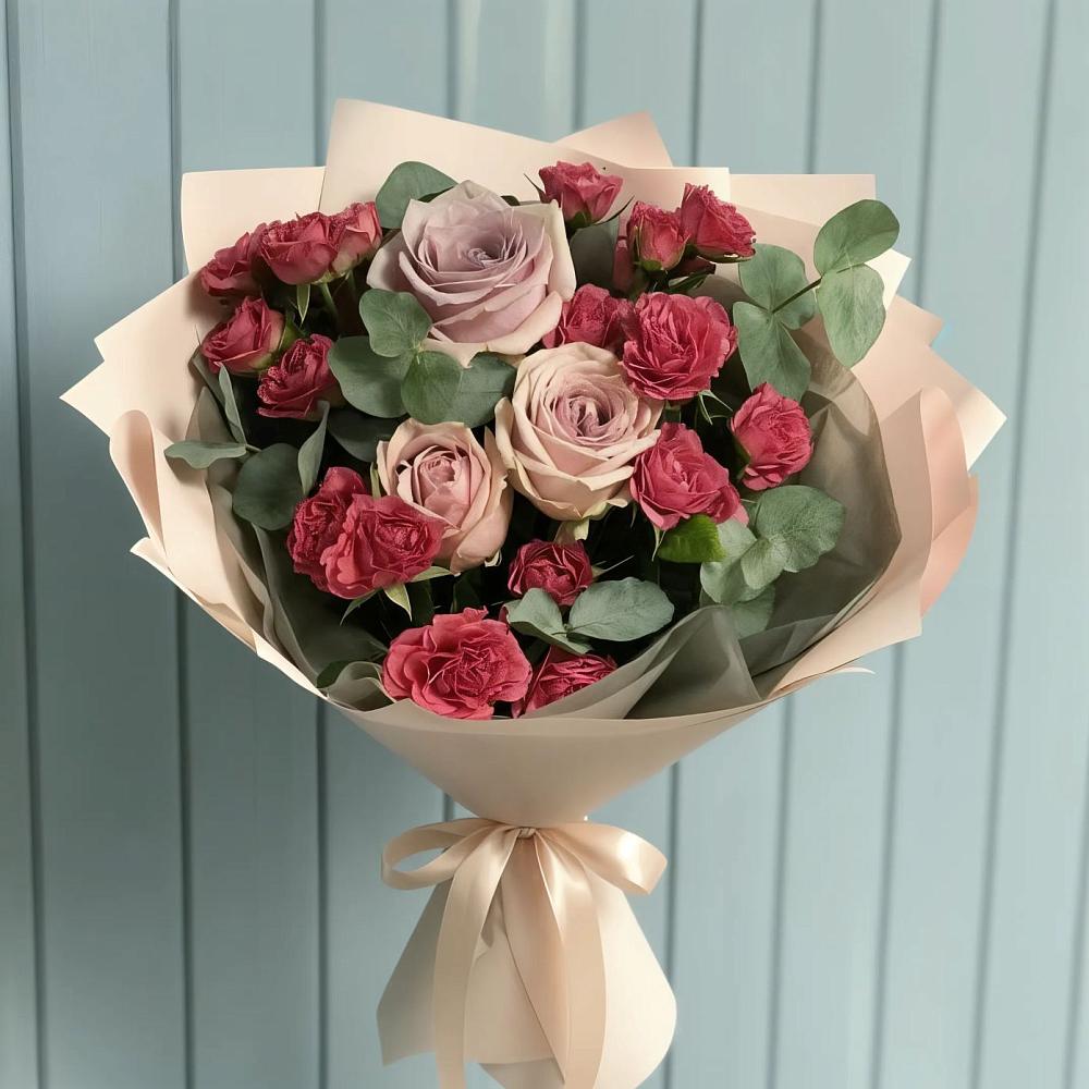 Букет цветов из: Гвоздики и Розы в Радумле