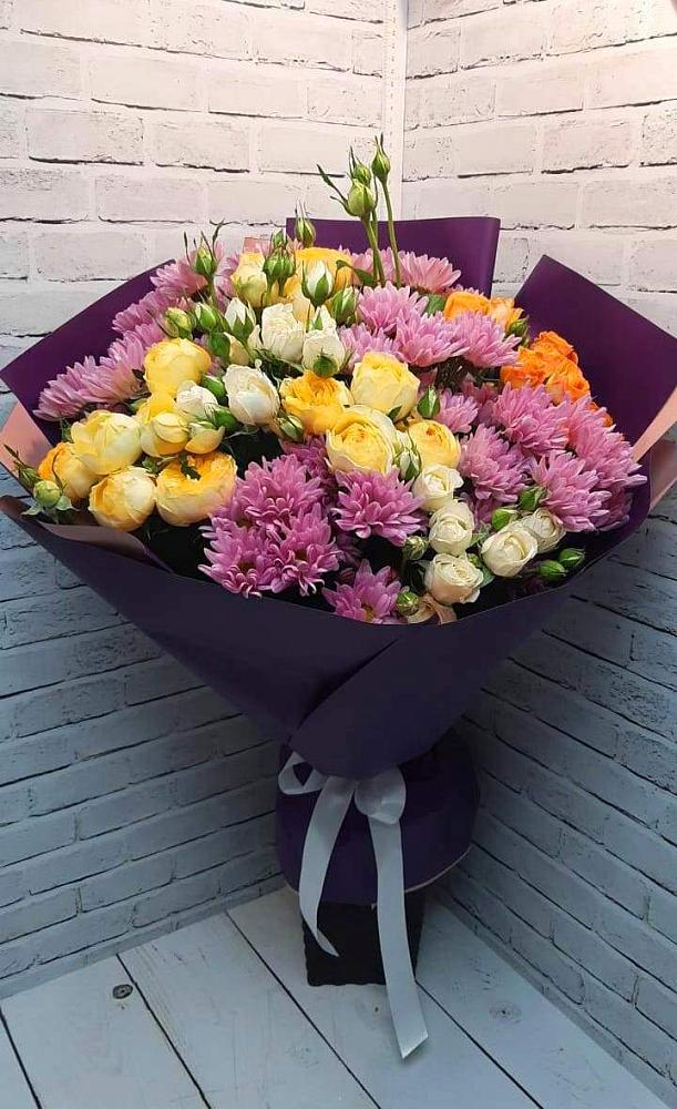 Букет цветов из: Хризантемы и Розы в Радумле