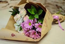 Букет цветов из:  Розы и Хризантемы #REPLACE_PRED# Радумле