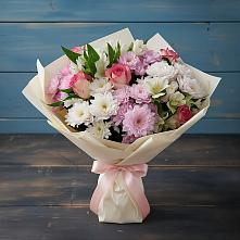 Букет цветов из:  Хризантемы, Альстромерии и Розы в Радумле