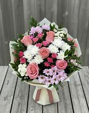 Букет цветов из:  Альстромерии, Гвоздики, Розы и Хризантемы в Радумле
