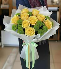 Букет цветов из:  Хризантемы и Розы в Радумле