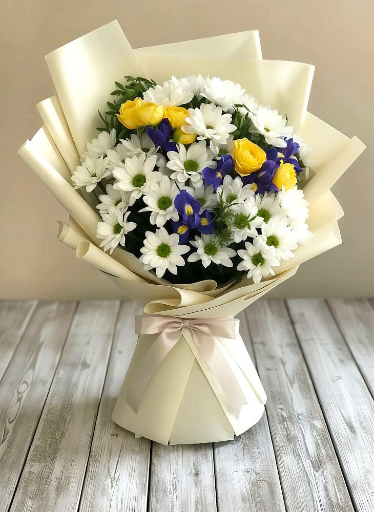 Букет цветов из: Ирисы, Хризантемы и Розы в Радумле